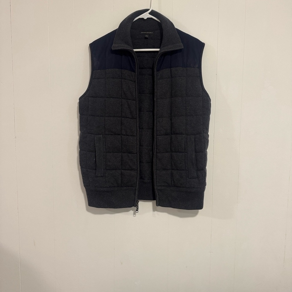 Banana Republic Men's Dark Gray Quilted Vest